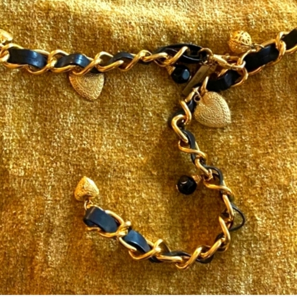 #SALE The Limited Gold Heart Charm Chain Belt Vintage - Picture 3 of 5